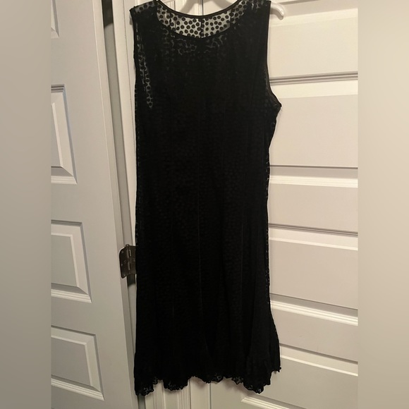 Black dress with sheer overlay - Picture 1 of 2